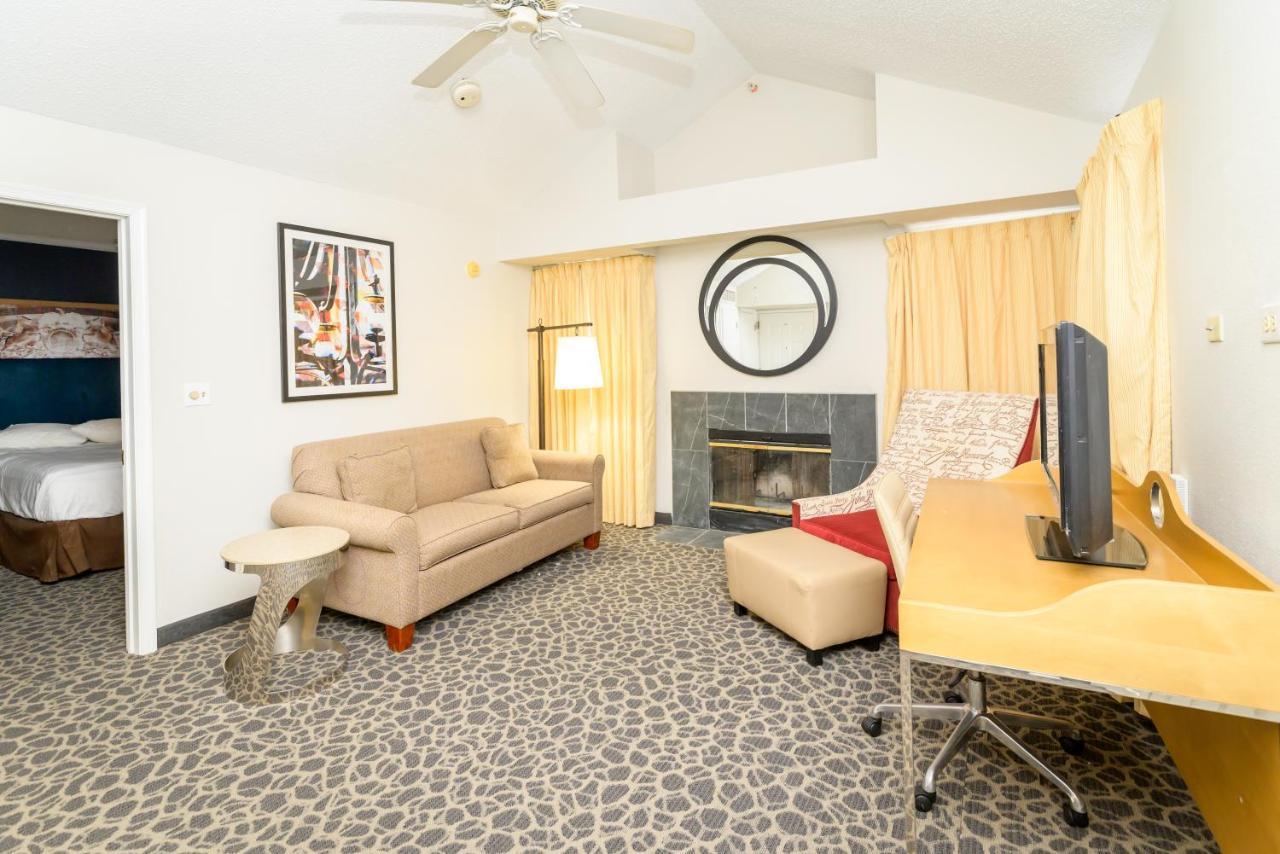 Philadelphia Suites At Airport - An Extended Stay Hotel Eksteriør billede